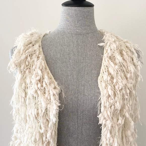 🌾Stella Laguna Beach Boho Shag Long Vest🌾 - Picture 2 of 9